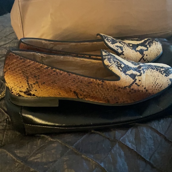 Antonio Melani printed flat size 10 - Picture 3 of 9